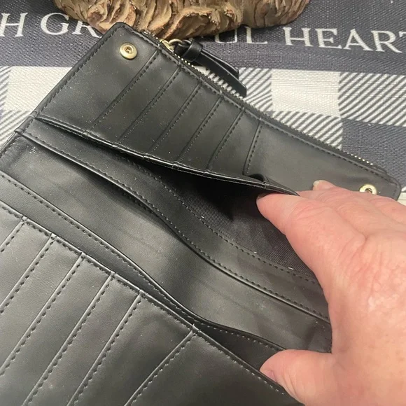 Nine West wallet - Picture 5 of 6